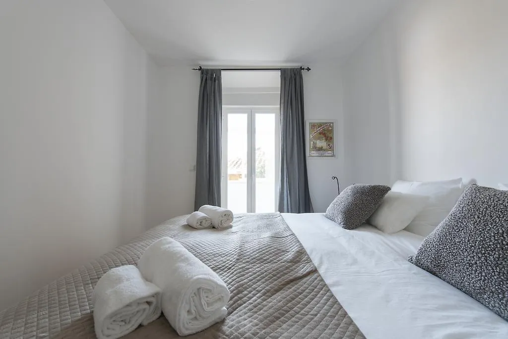 Casa Eclea Lisbon Great Apartment With Terrace 0*,  Πορτογαλία